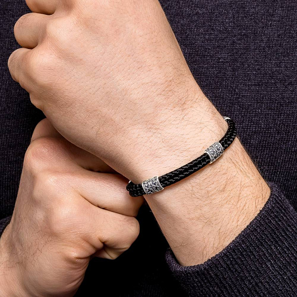 Браслет на шовковій нитці зі срібними вставками (арт. 7309/1052брю) – зображення 3