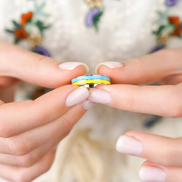 Кольцо из серебра с голубой и желтой эмалью (арт. 7501/462егжкп) – изображение 4