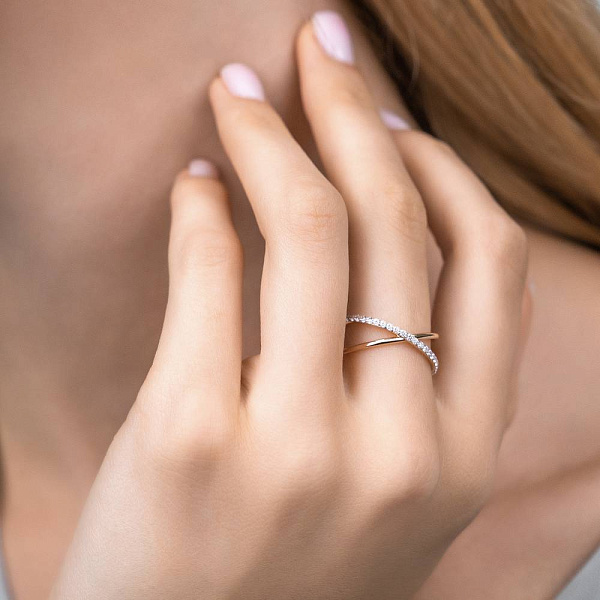 Золота каблучка з доріжкою з фіанітів (арт. 140923) – зображення 3