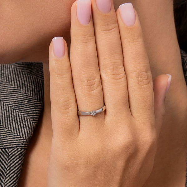 Кольцо из белого золота с бриллиантом (арт. К011071б) – изображение 6