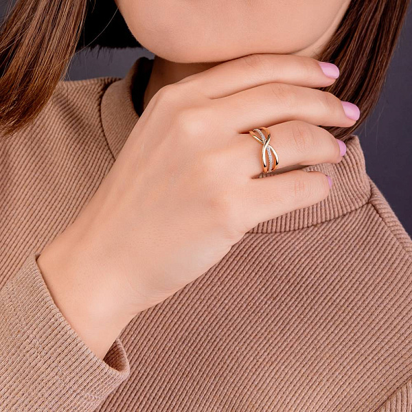 Золотое кольцо с фианитами (арт. 156157) – изображение 3