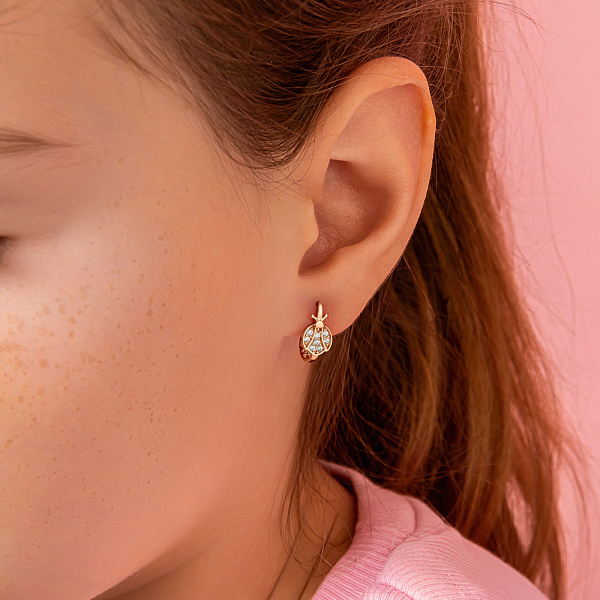 Золотые сережки для детей «Божьи коровки» с фианитами (арт. 106628) – изображение 2