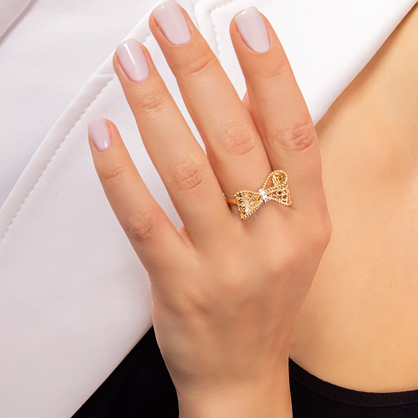 Золотое кольцо Бантик Francelli с бриллиантами (арт. К141351010ж) – изображение 2