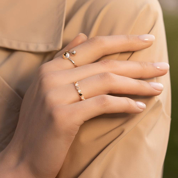 Кольцо из красного золота с сердечками и фианитами (арт. 154763) – изображение 2