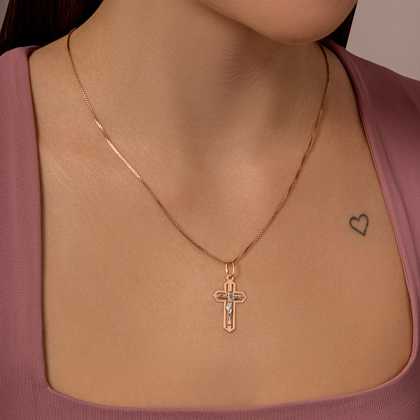 Золотой крестик в красном цвете металла (арт. 520601) – изображение 2