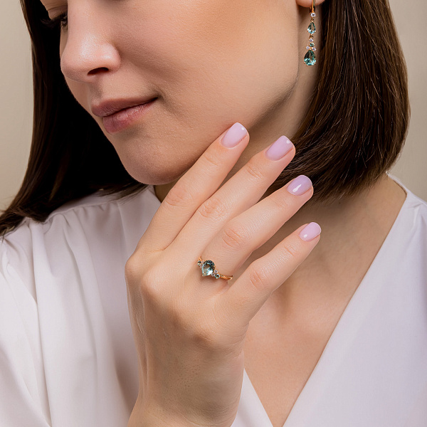 Сережки золотые с зеленым кварцем и фианитами (арт. 111119Псзф) – изображение 3