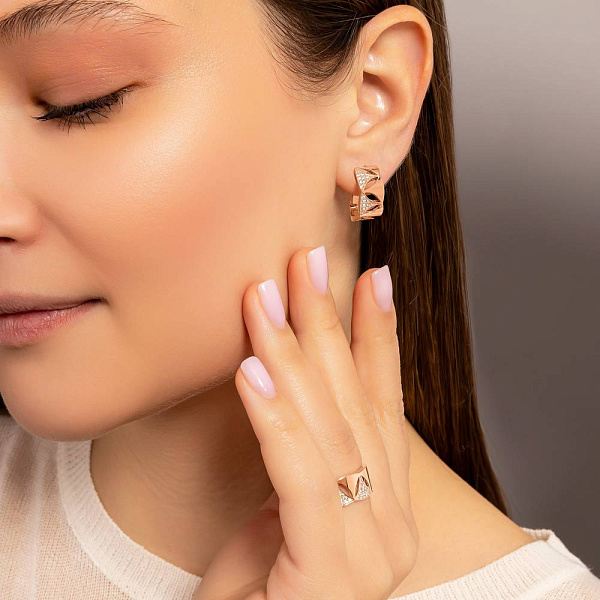 Кольцо из красного золота с фианитами (арт. 156600) – изображение 4