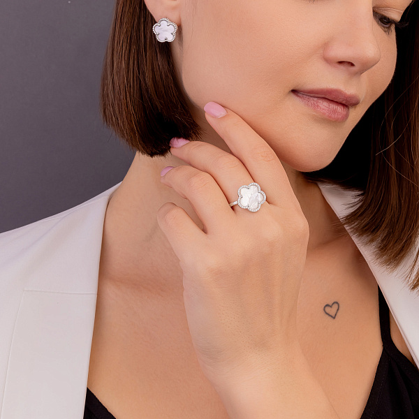 Серебряное кольцо с перламутром и фианитами (арт. 7501/6532/15п) – изображение 4