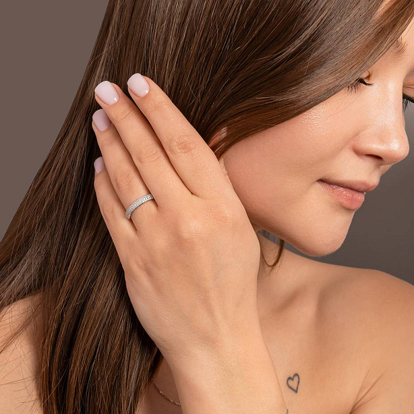 Кольцо из белого золота с дорожкой из бриллиантов (арт. К011516020б) – изображение 2