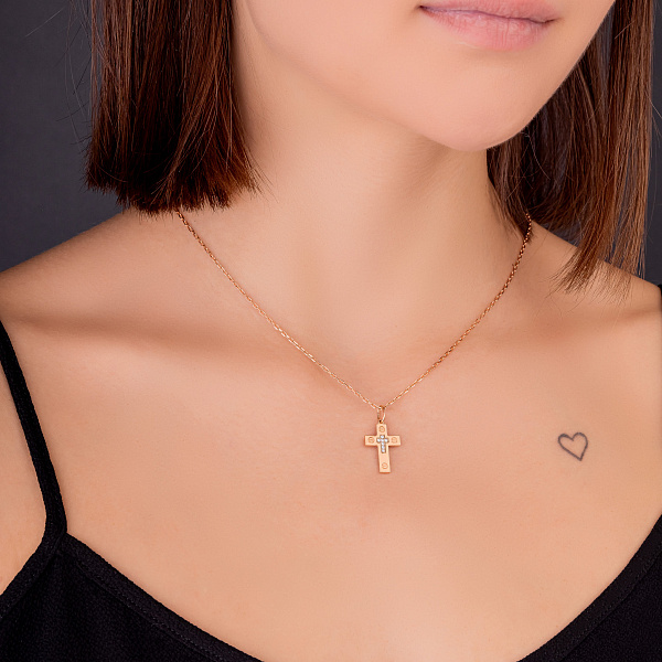 Золотой крестик с фианитами (арт. 424654) – изображение 3