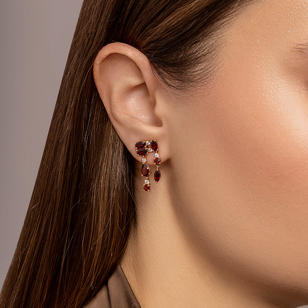 Золотые серьги с гранатом и фианитом (арт. 110858Пкф) – изображение 2