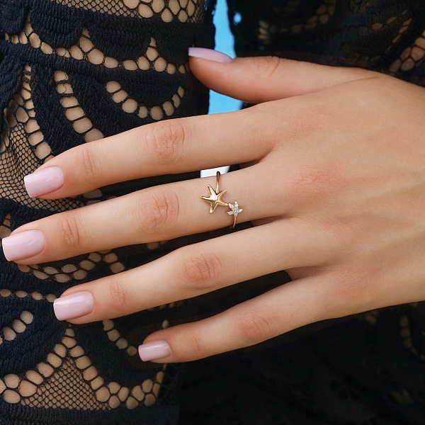 Золотое кольцо с фианитами (арт. 141306) – изображение 2