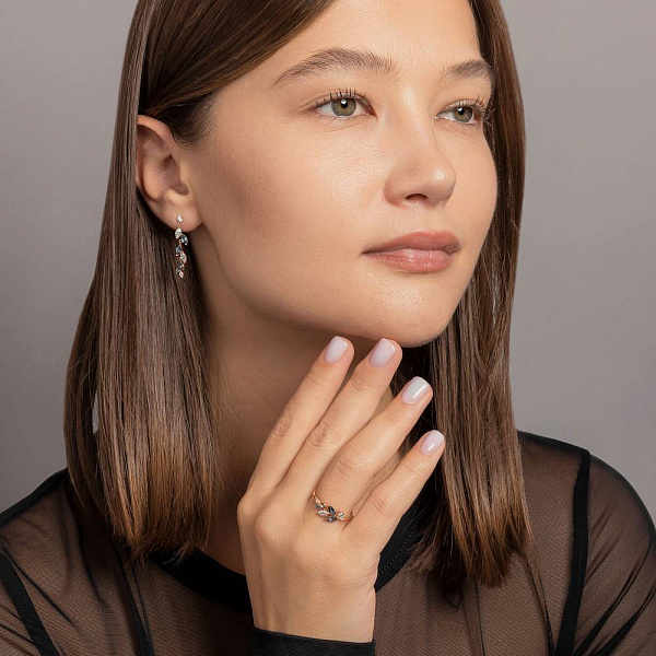 Золотое кольцо с топазом Лондон и фианитами (арт. 141248Пл) – изображение 3