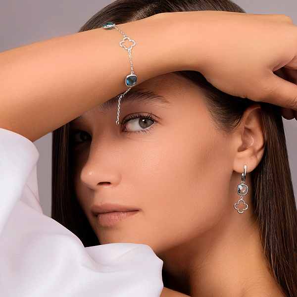 Золотые серьги с подвесками из кварца (арт. 106464бПкг) – изображение 2