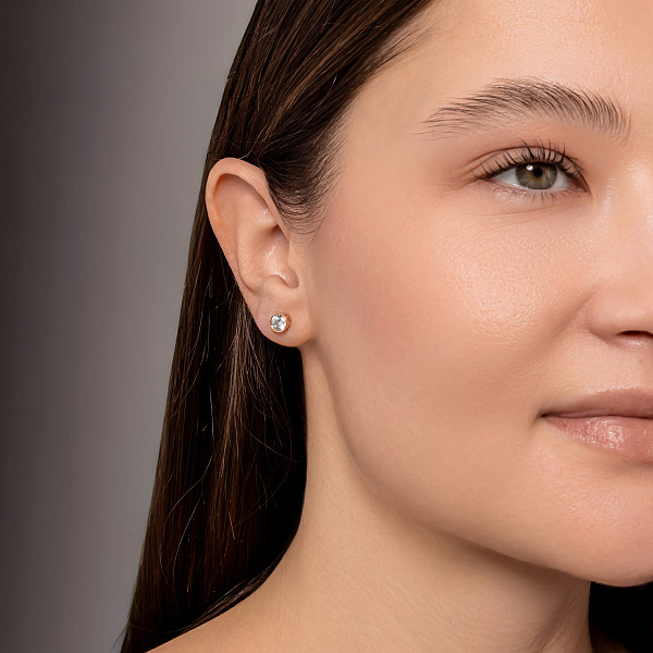 Золотые серьги пусеты с фианитом (арт. 110509) – изображение 2