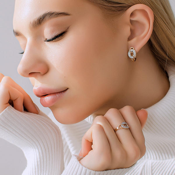 Золота каблучка "Ланки" з фіанітами (арт. 140553) – зображення 2