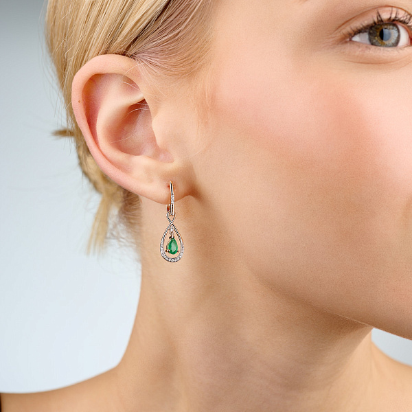 Сережки из золота с изумрудом и бриллиантами (арт. С011108и) – изображение 2