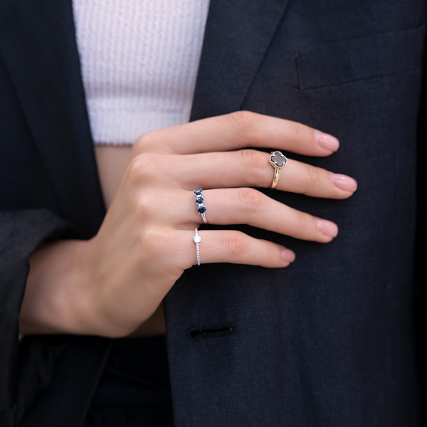 Золотое кольцо с сапфиром и бриллиантами (арт. К011106бс) – изображение 3