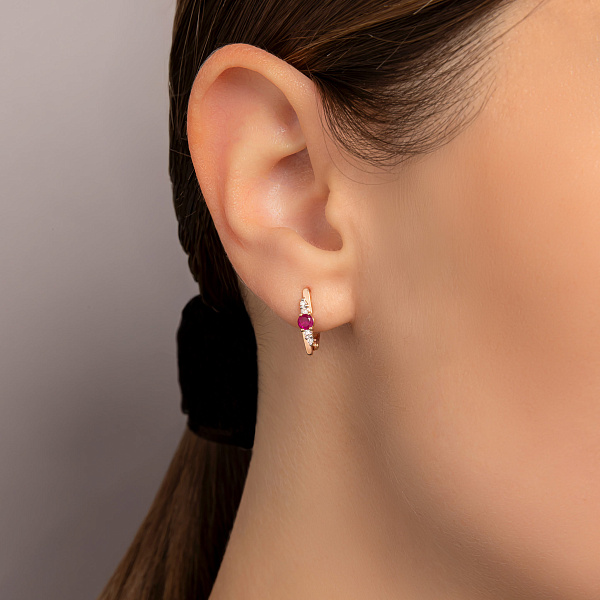 Золоті сережки з рубіном та діамантами (арт. С011064р) – зображення 2