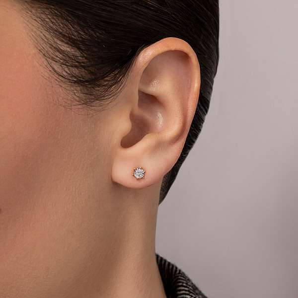 Золотые пусеты с бриллиантами (арт. Т011746010) – изображение 3