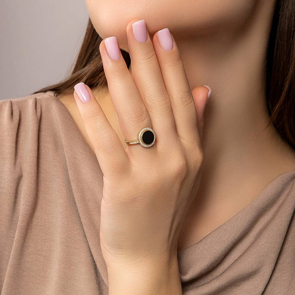 Золота каблучка Лýна з емаллю і фіанітами (арт. 140692же) – зображення 4