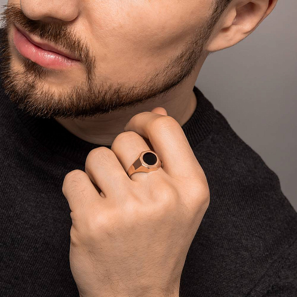 Золотая печатка с ониксом (арт. 180567о) – изображение 2