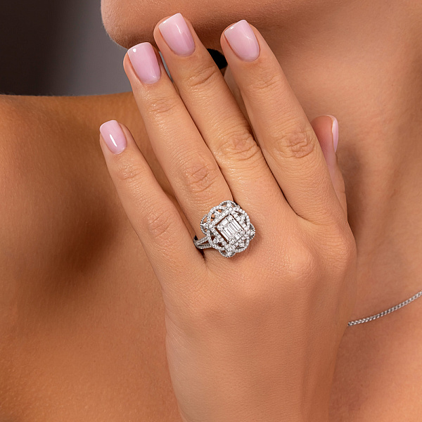 Массивное кольцо из белого золота с бриллиантами (арт. К28156100б) – изображение 4