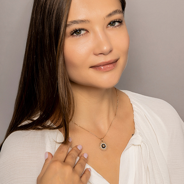 Подвес золотой "Козерог" с эмалью и фианитами (арт. 440681ечк) – изображение 3