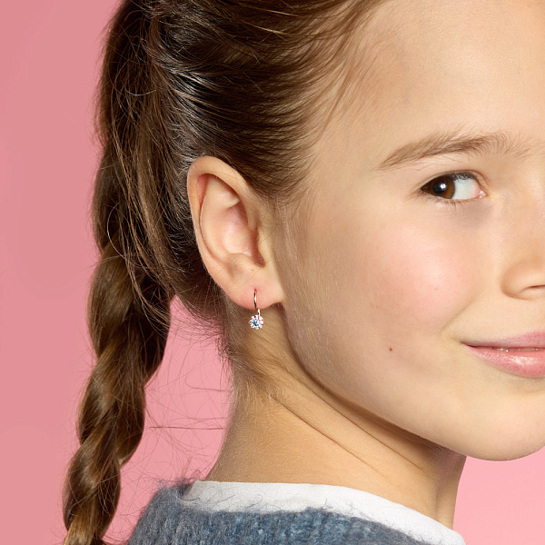 Детские золотые серьги с голубым фианитом (арт. 114201г) – изображение 2