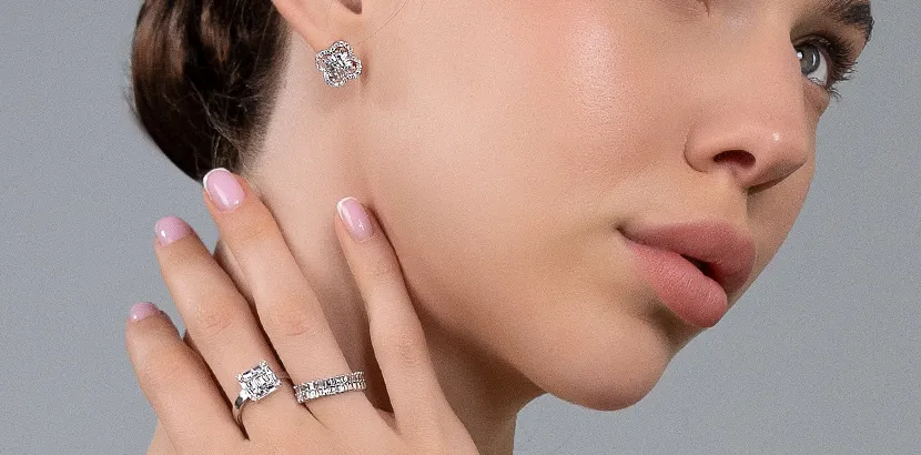 кольца с бриллиантами в классическом дизайне