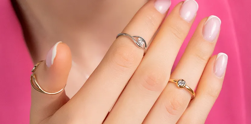 кольца с изысканными бриллиантами
