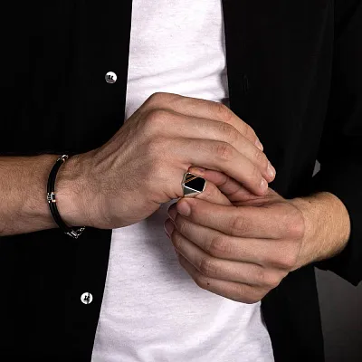 Каучуковый мужской браслет с серебряными вставками  (арт. 7209/0658брю)
